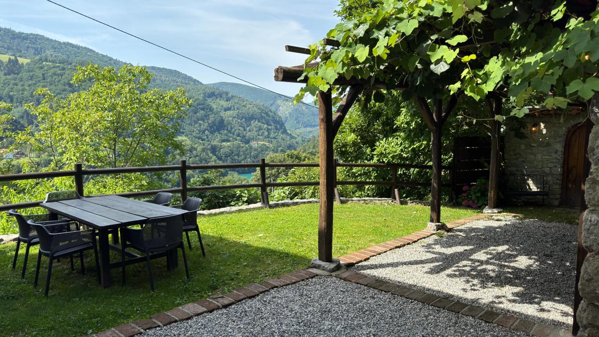 Kuninez, Holiday Home With Summer Kitchen 모스트나소시 외부 사진